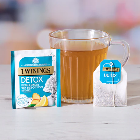 Www-Teas-Co-Uk-Twinings-Detox-20-Tea-Bags-40G-070177178567-Brewed-Tea-In-Clear-Glass-Lifestyle Twinings Detox, 20 Tea Bags 40G