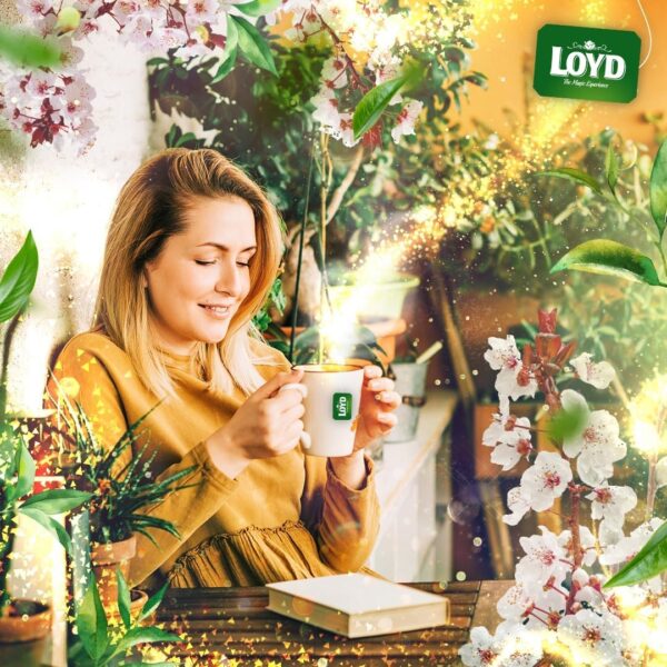 Loyd Earl Grey 20 Tea Bags 35G Woman Holding Cup Of, loose tea detail, available at teas.co.uk
