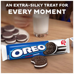 Oreo Double Creme Cocoa Sandwich Cookies with Vanilla Flavour Biscuits Pack, 157g, pack shot 4, available at teas.co.uk