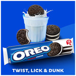 Oreo Double Creme Cocoa Sandwich Cookies with Vanilla Flavour Biscuits Pack, 157g, pack shot 5, available at teas.co.uk